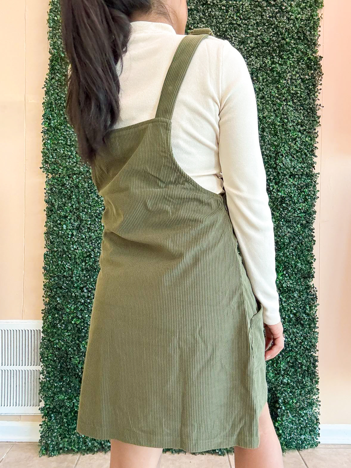 Front Pockets Sleeveless Overall Dress